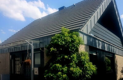 Dachsanierung mit PV-Anlage (Kampa-Haus) bei Bielefeld in Nordrhein-Westfalen